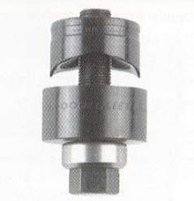 Standard Round Knockout Punch Unit Metric 32.5 mm.  Round standard metal punch units are complete units consisting of punch, die and draw stud.  Use with battery-powered, hydraulic, ratchet or manual drivers.  Properly assembled through pilot holes, they will make clean, fast and accurate holes.