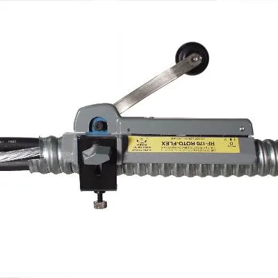 RF-170 has a patented sliding top with various cutting positions to cut across the convolutions of large diameter cables. Able to make accurate cuts in tight quarters with the simp...