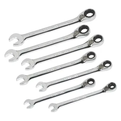 Wrench Set, Ratchet 7 Piece Metric.  Compact reversible switch allows a 15° offset of the box end for clearance of obstacles.  5° ratcheting design for versatility and ease of use...