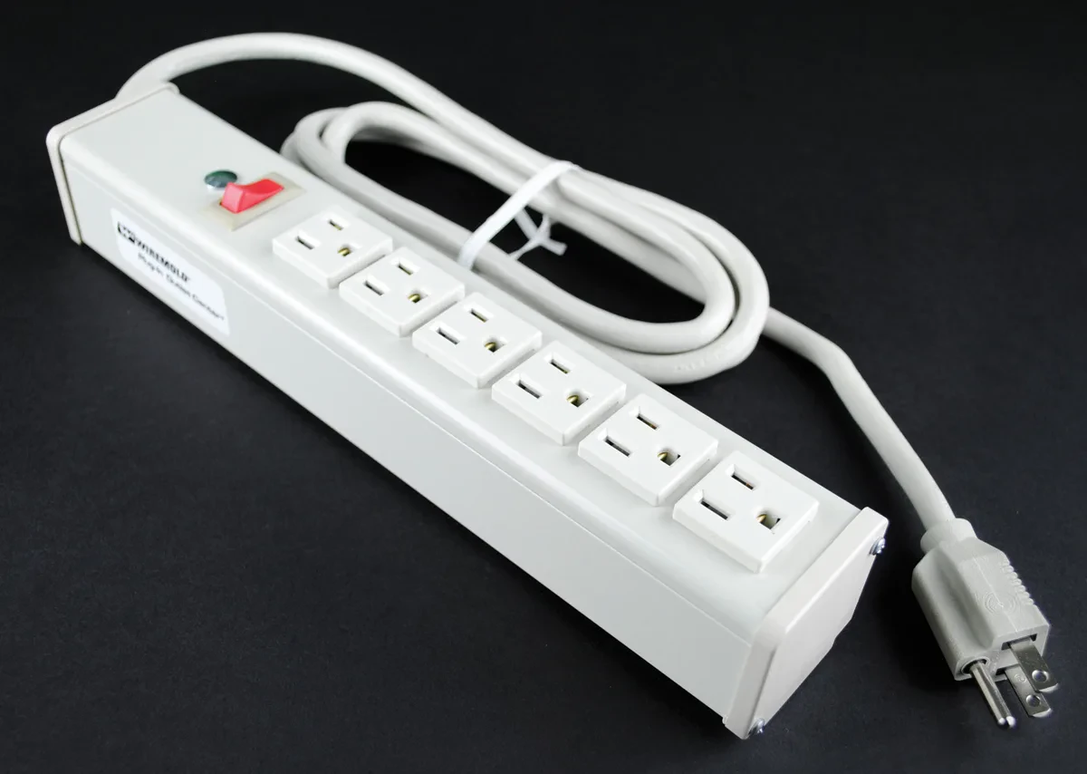 WM R612