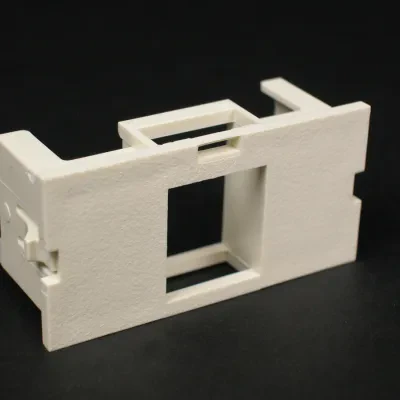 Single, flushmount unloaded module. Accepts keystone jacks with a latching area of 0.58" x 0.76" (14.7mm x 19.3mm). Finish - Gray