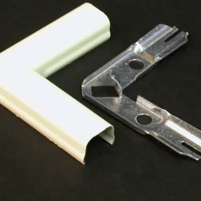 This ivory fittinig allows 500 raceway to make a 90 degree turn on same surface or wall. Finish - Ivory