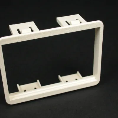 6A opening. Must be purchased separately for mounting communication modules in Walker service fittings where it is indicated they are not included. Fog White