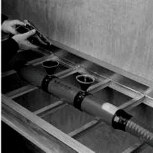 3M™ 5750 Series Cold Shrink Resin Splice Kit with flame retardant compound 2131 is designed for non shielded, armored or non armored solid dielectric cables. This kit is suitable for use with cable trays, junction boxes, weather exposed, aerial and wet or dry locations. This kit is used with 10000 and 20000 Series aluminum or copper inline compression connectors.