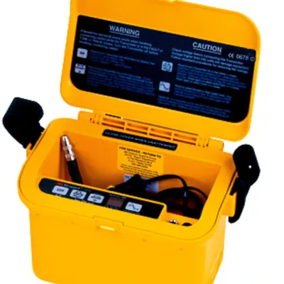 The 3M™ Dynatel™ Locator 2250/2273 Series is designed to find the path and estimated depth of buried cables and pipes.